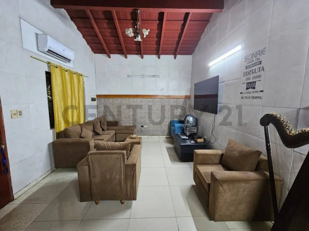 CASA EN LAMBARE — foto 2