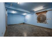 VENTA Casa en esquina con salón comercial