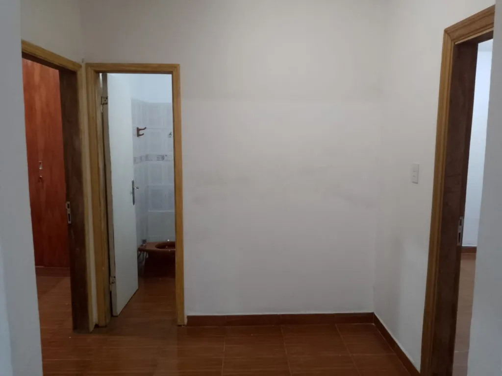 departamento en alquiler en mariano roque alonso — foto 3