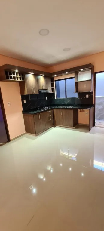 Vendo hermosa casa a estrenar en Lambare Zona Avda Carretera de Lopez y el colegio SEK — foto 3