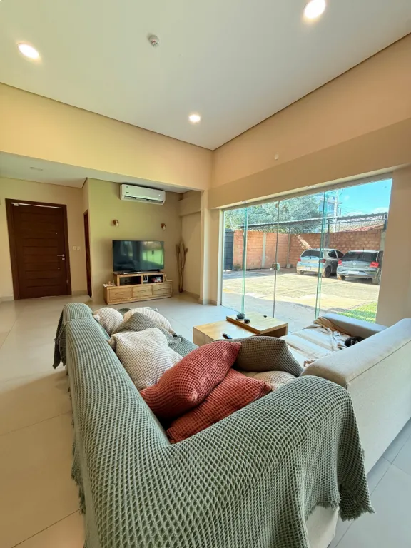 VENDO HERMOSA CASA EN EL BARRIO SAN MIGUEL - SAN LORENZO. — foto 2