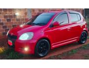 TOYOTA VITZ RS 2002 MECÁNICO 1.3 naftero VVTI 4X2