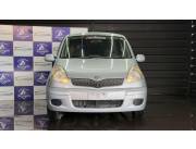 Toyota Funcargo año 2004