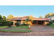 RESIDENCIA EN EL PARANA COUNTRY CLUB