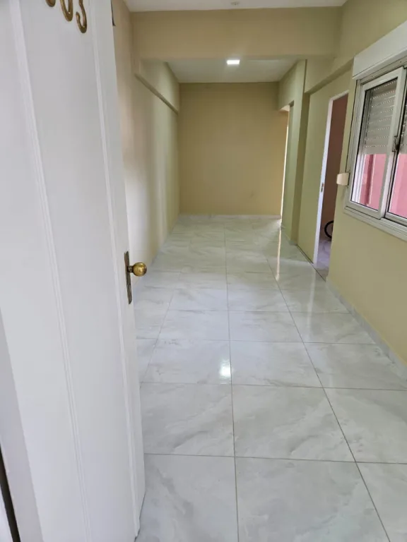ALQUILO DEPARTAMENTO EN SAJONIA — foto 2