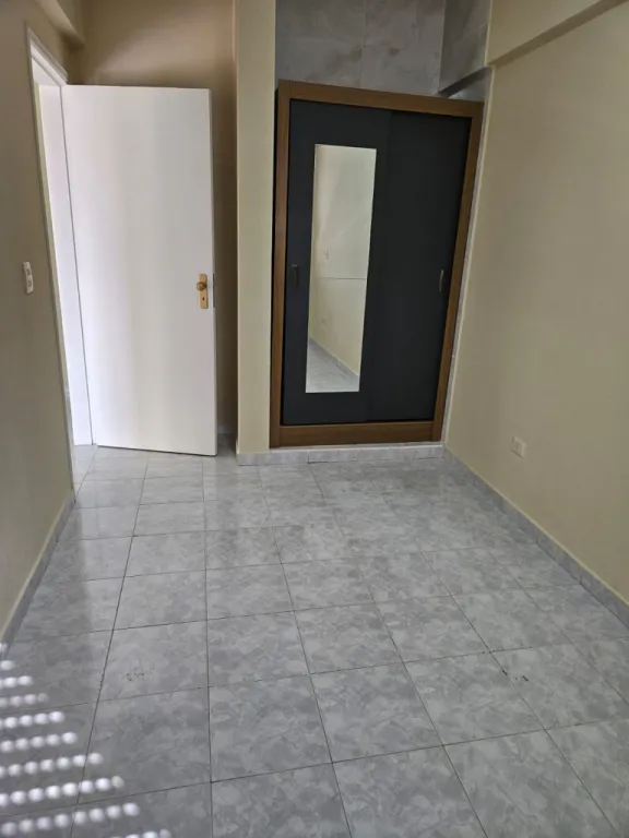 ALQUILO DEPARTAMENTO EN SAJONIA — foto 3