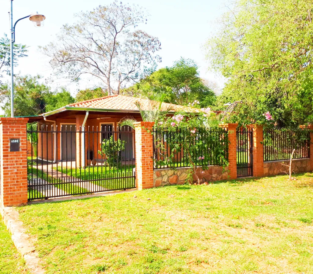 VENDO CASA AMOBLADA EN AREGUÁ — Foto 2