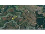 VENDO PARA EMPRENDIMIENTO 20 Ha. s/ RIO ACARAY c/ 250 m sobre el Rio