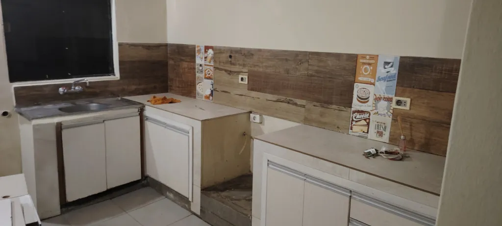 OFERTA, DOS CASAS EN UN TERRENO DIVIDIDO — photo 2
