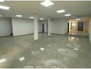 ALQUILO SALÓN COMERCIAL - BARRIO SAJONIA