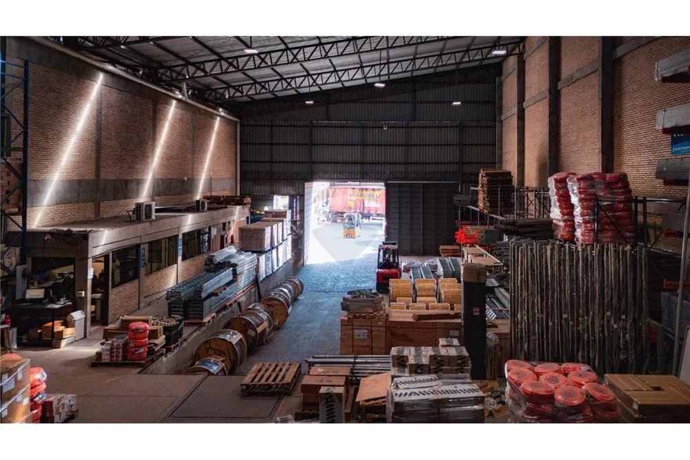 GALPON PREMIUM ZONA TRANSCHACO MARIANO ROQUE ALONSO — foto 2