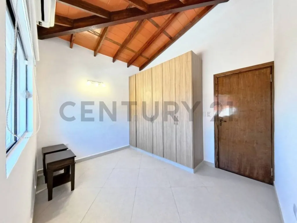 VENDO RESIDENCIA EN LAMBARE ZONA CANAL 13 — foto 2