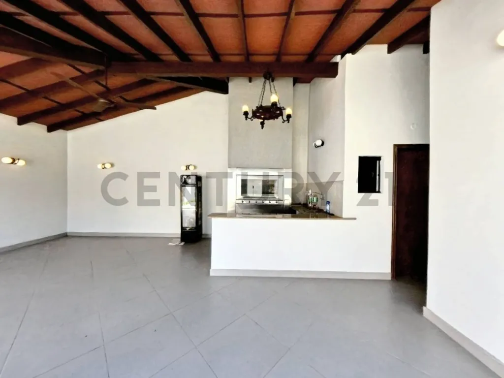 VENDO RESIDENCIA EN LAMBARE ZONA CANAL 13 — foto 3