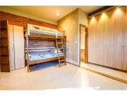 VENDO LUJOSA CASA EN LAMBARE 3 PLANTAS ZONA RESIDENCIAL A MTRS DEL YACHT Y GOLF CLUB