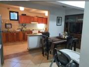 Alquilo o vendo casa cod 3070