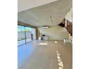 EN VENTA LUJOSO DUPLEX A ESTRENAR - ZONA CONMEBOL