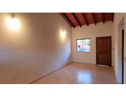 ALQUILO CASA EN ÑEMBY