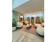 EN VENTA PROPIEDAD AMOBLADA PARA SALÓN DE BELLEZA / SPA EN BARRIO MBURUCUYÁ