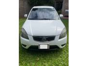 Vendo Kia Río Sedan 2011 buen estado✅ Interior oscuro ✅