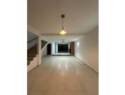 DUPLEX A ESTRENAR ZONA RAKIURA LUQUE