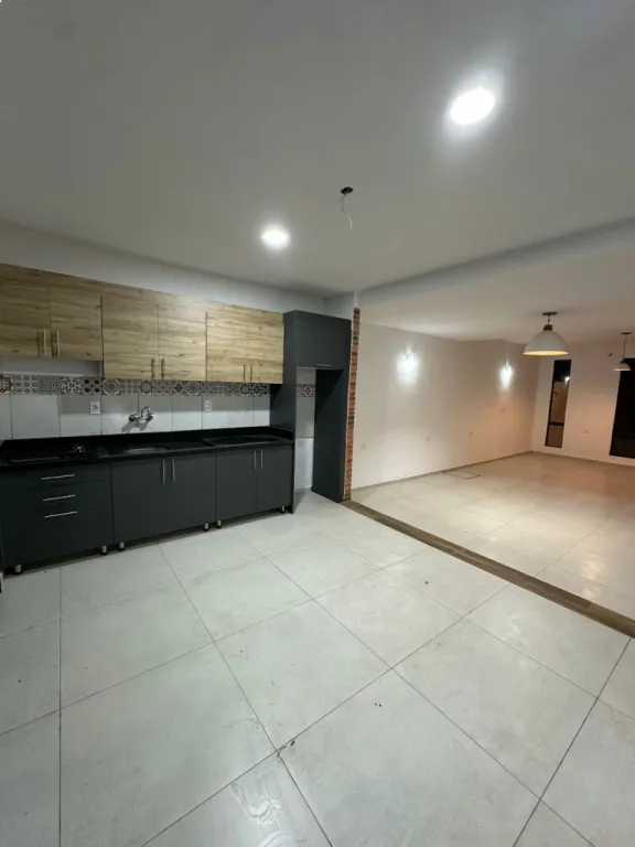 DUPLEX A ESTRENAR ZONA RAKIURA LUQUE — foto 2