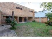 HERMOSA RESIDENCIA EN BO REPUBLICANO DE ASUNCION
