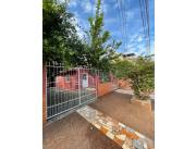 VENTA DE CASA DE 2 DORMITORIOS BARRIO PRIMAVERA LUQUE