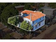 VENTA Casa en esquina con salón comercial