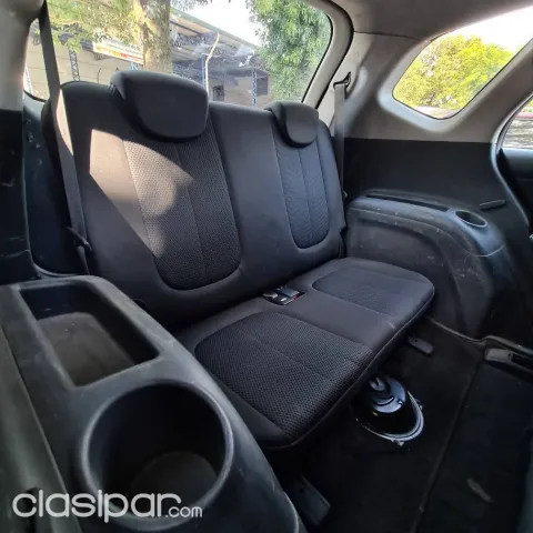 Kia Carens 2011 — foto 3