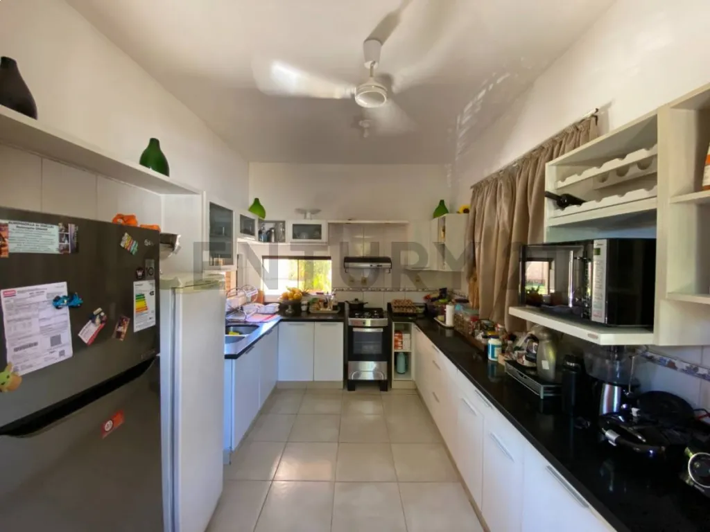 RESIDENCIA EN FERNANDO DE LA MORA ZONA SUR — foto 3