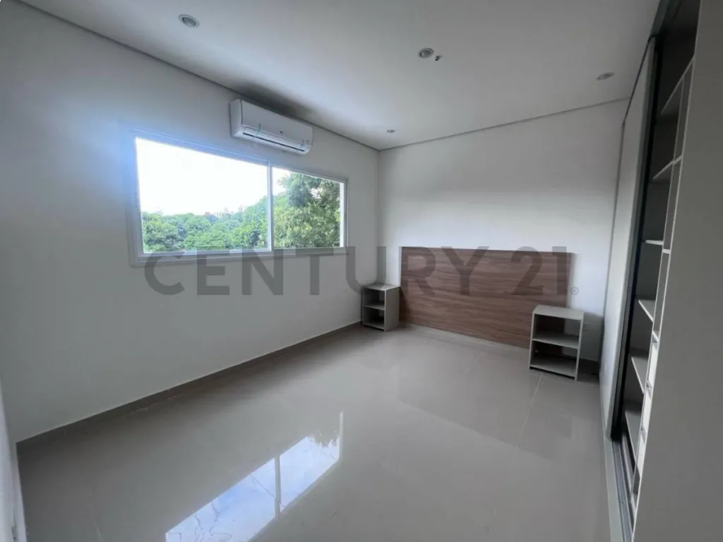DEPARTAMENTO EN LAS MERCEDES UN DORMITORIO CON COCHERA EN ALQUILER — foto 3