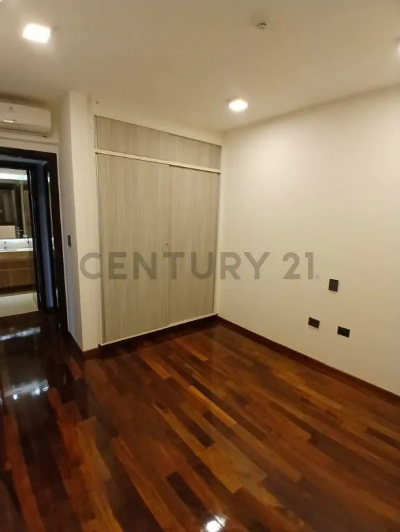 Departamento de 3 Dormitorios en Santos Plaza - Las Mercedes En Venta — photo 2