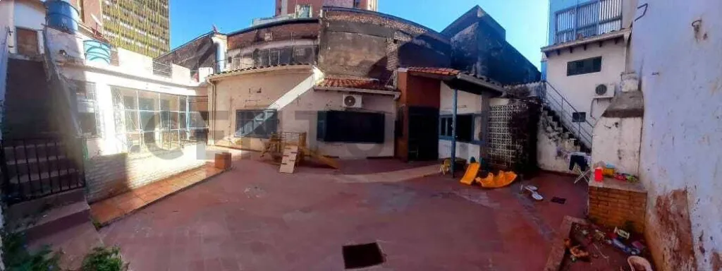 valiosa propiedad en casco historico — foto 2