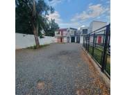 Alquilo Duplex de 1 dormitorio en Condominio de Luque barrio Loma Merlo zona Reimpex