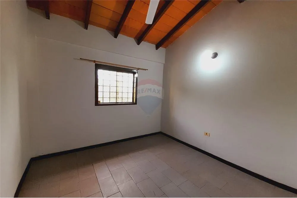 VENDO DEPARTAMENTO EN SAN LORENZO Z LAGUNA GRANDE — photo 2