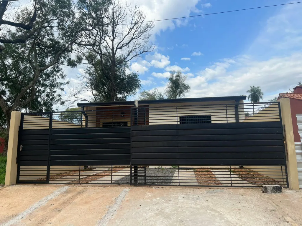 Chalet en Venta – San Lorenzo, Barrio Lérida — foto 2