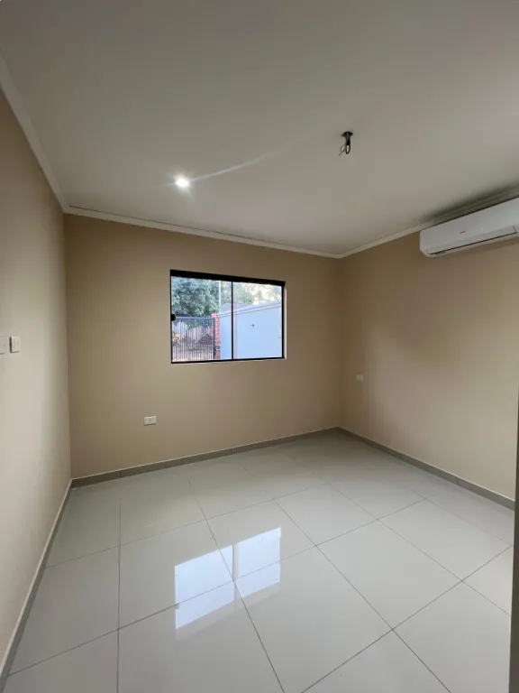 VENDO CHALET (2 Dormitorios) en Barrio Barcequillo de San Lorenzo zona SENAVE Y SENACSA — foto 3