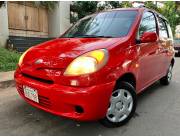 VENDO TOYOTA FUNCARGO AÑO 2001 MOTOR 1.3 4X2 AUTOM AIRE FULL INTERIOR FINO CUIDADO!!!