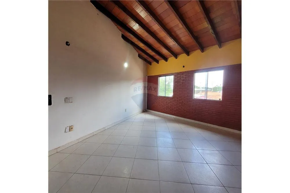 EN OFERTA CASA DE DOS PLANTAS EN VILLA ELISA — Foto 3