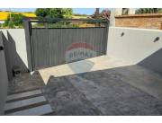 Duplex en Venta en Central Villa Elisa Villa Bonita Yhú y Venecia