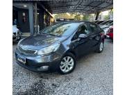 Vendo Kia Rios 2015 Automático del representante