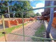 Vendo terreno en esquina sobre calle asfaltada en Tercer barrio de Luque Sargento Joaquín