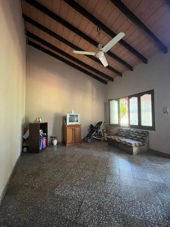 🏡 EN VENTA – AMPLIA PROPIEDAD EN ESQUINA DE 804 m² – SAN LORENZO, BARRIO LOS NOGALES — photo 3