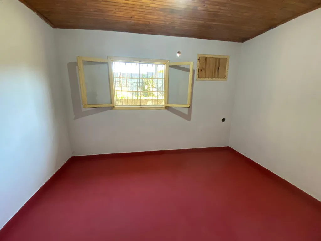 Amplia casa en alquiler en el Barrio Santa María — photo 2