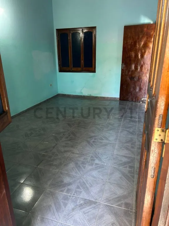 Se alquila chalet en Barrio Mburucuyá, zona residencial con excelente ubicación. sargento — foto 2