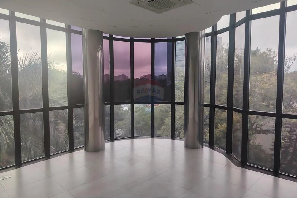 VENDO EDIFICIO CORPORATIVO EN RECOLETA SOBRE MARISCAL LOPEZ — foto 2