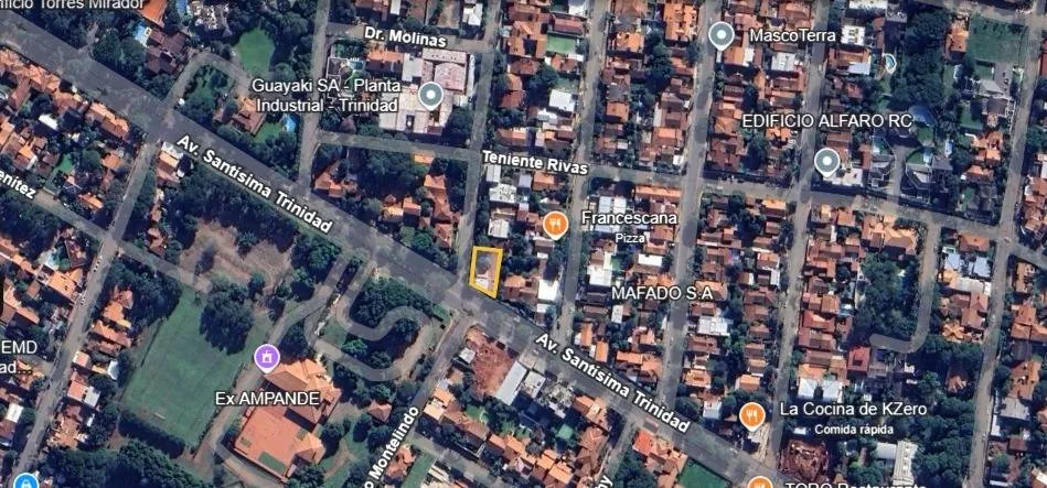 Vendo Terreno con casa a demoler- Santísima Trinidad. (Eje Habitacional 5.8) — foto 2