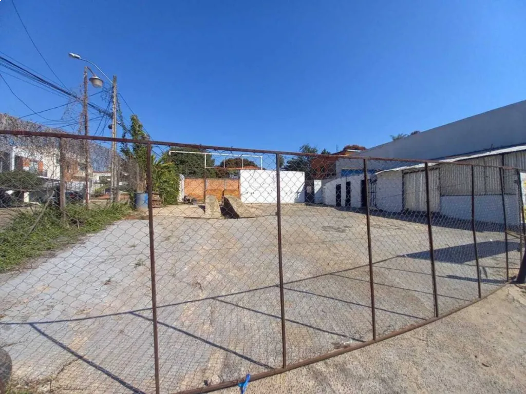 EN VENTA AMPLIO TERRENO EN ESQUINA EN STMA. TRINIDAD! barrio "LAS GOLONDRINAS" — photo 2