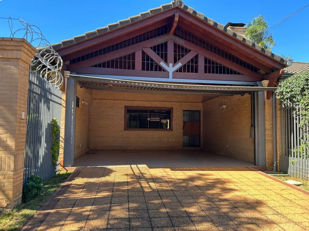 Se Alquila Hermosa Casa en Barrio Residencial — foto 3