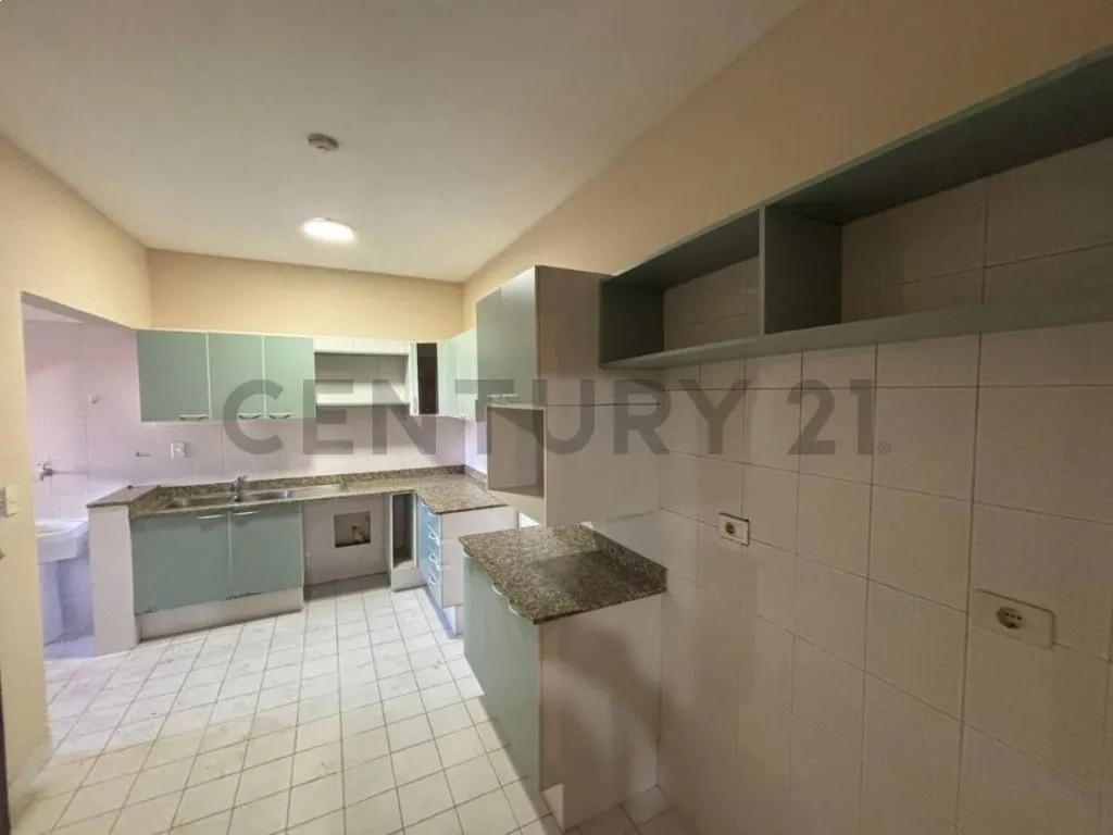 VENDO HERMOSO Y AMPLIO DEPARTAMENTO EN HERRERA — photo 3